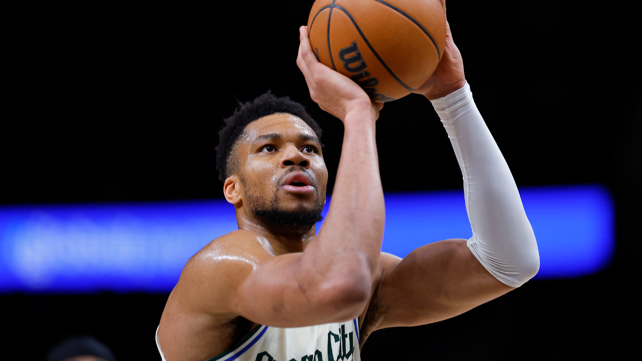 九游娱乐-字母哥新星惊险取胜表现惊艳，独行侠未来可期！的简单介绍