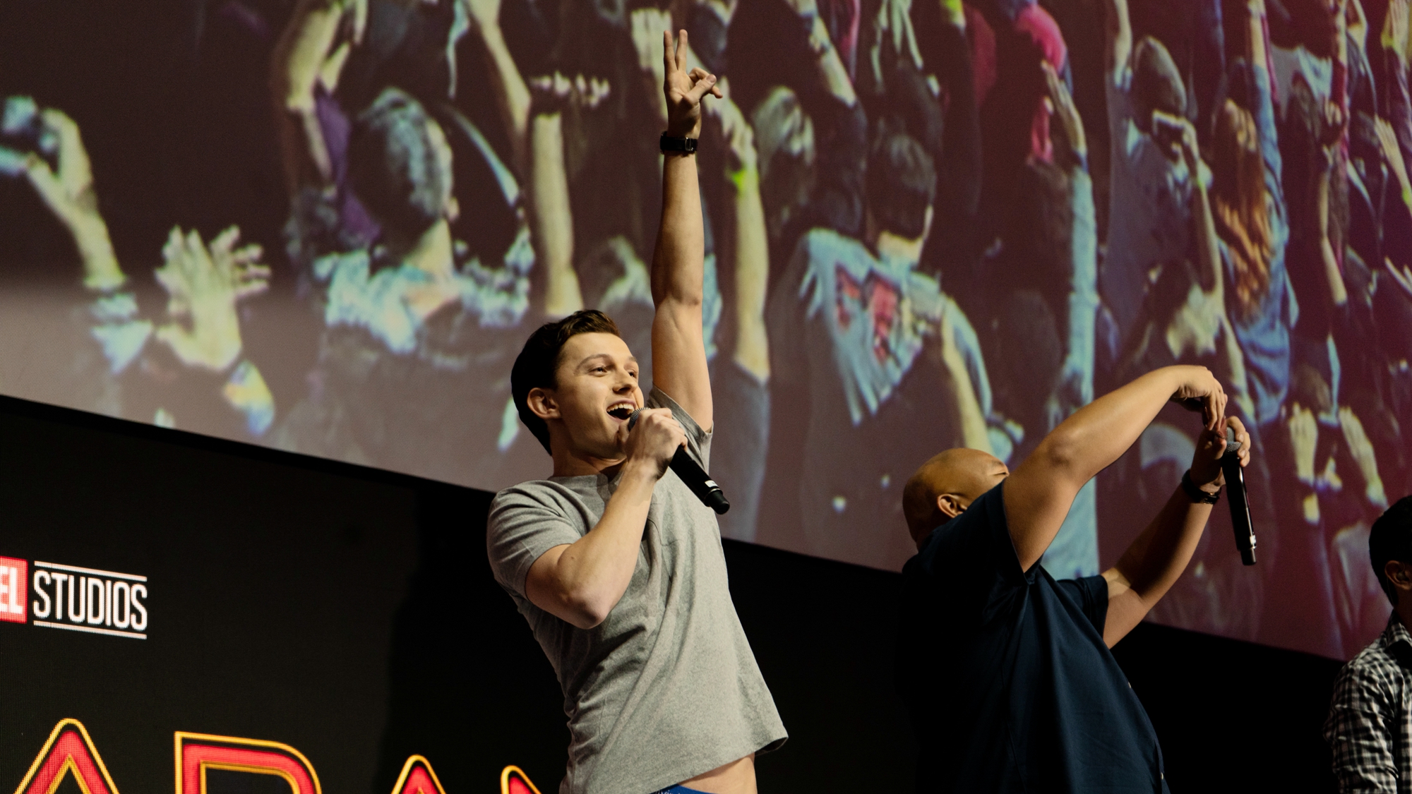 九游-包含Doinb回归赛场，出色防守首场状态亮眼，独行侠观众沸腾！的词条